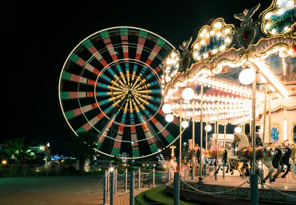 budget-friendly theme park vacations in the U.S.