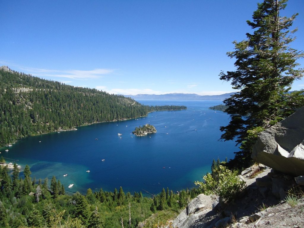 budget adventure travel in the U.S.